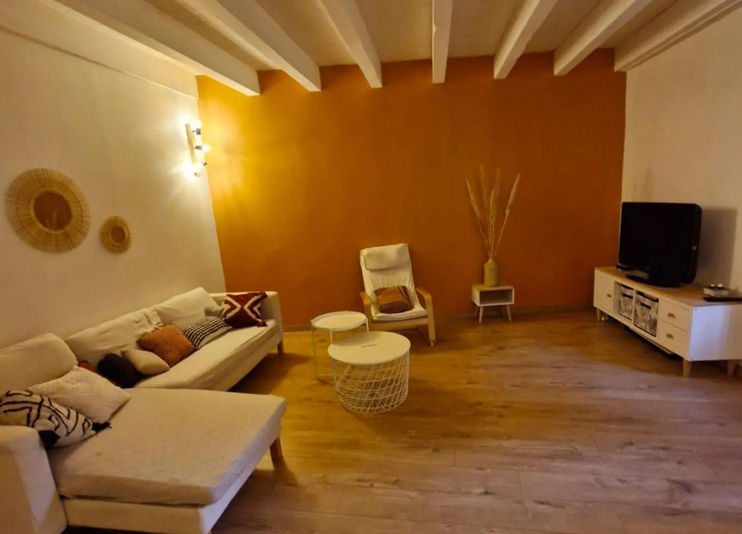 Appartement Maison De Ville En Pierre - 6 Couchages