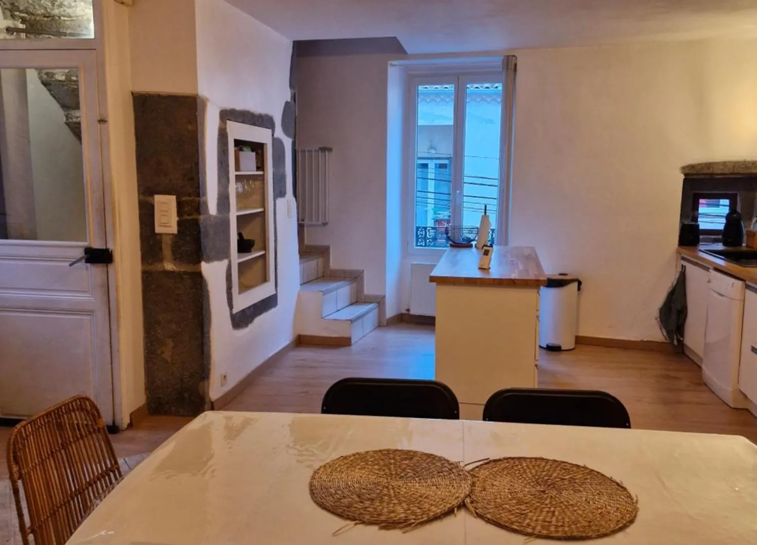 Maison De Ville En Pierre - 6 Couchages Appartement Villeneuve-de-Berg